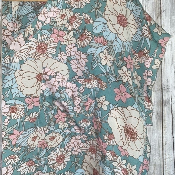 Jodifl Vintage Floral Raw Hem Oversized Blouse - Picture 2 of 5